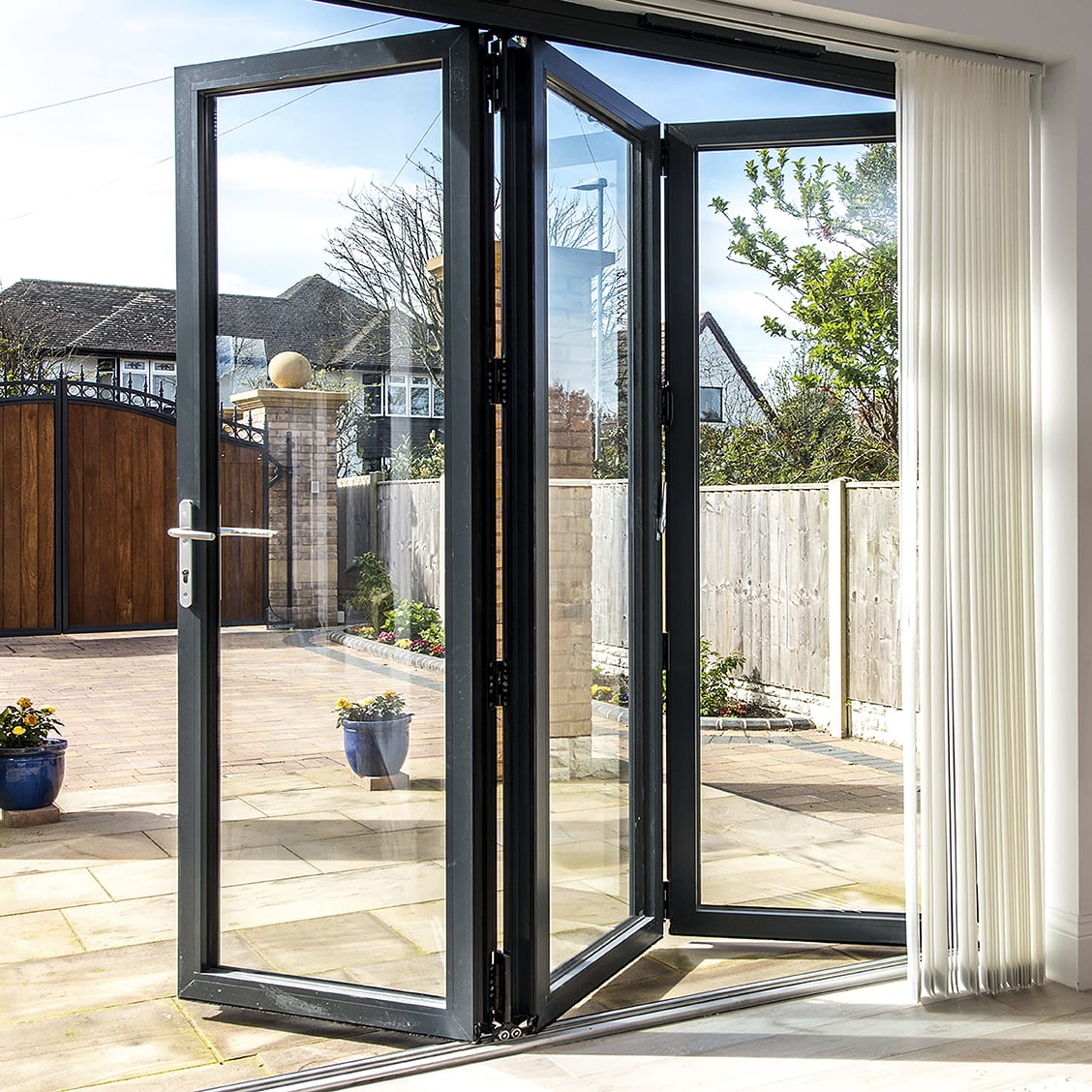 Smart Visofold Bifolding Doors | 21st Century Aluminium, Altrincham